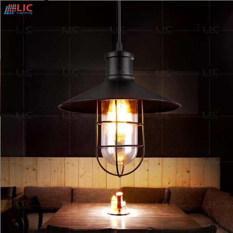 Lắp đặt bộ đèn chùm hiện đại cho nhà bác Mai 